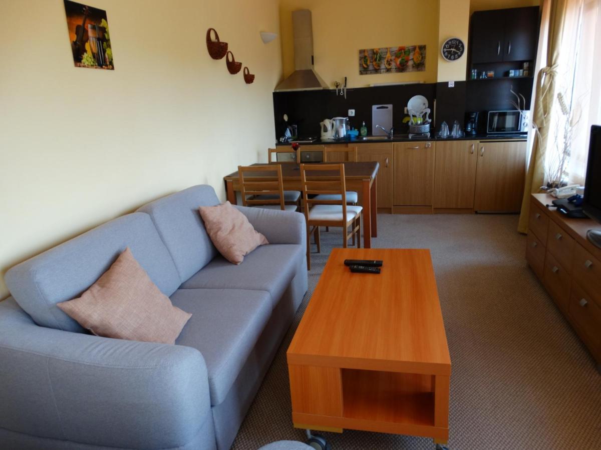 Snezhankas Apartment Pamporowo Zewnętrze zdjęcie